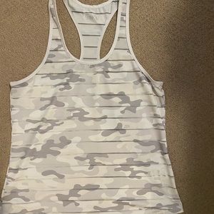 Zyia Havana Tank - Size Small